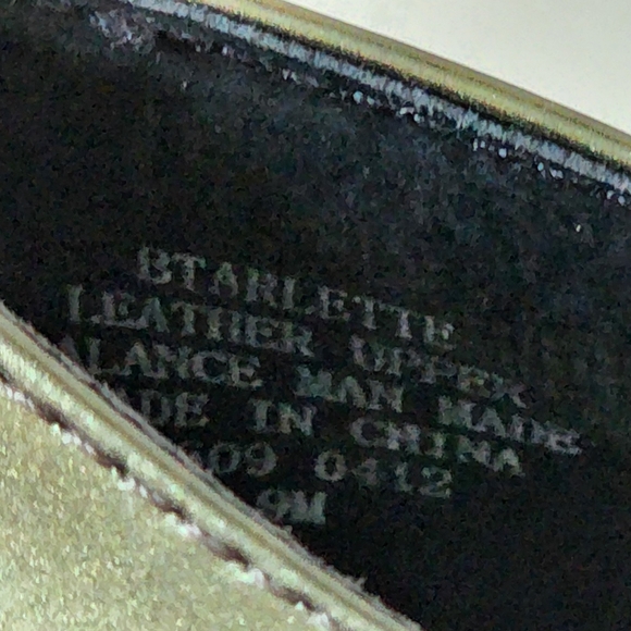 Boutique 9 Arlette silver patent leather tassel loafers size 9 - Picture 7 of 9